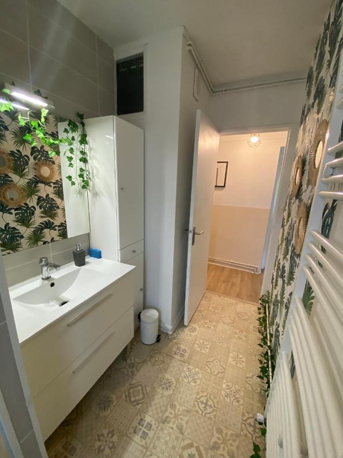 Superbe Appartement Au Calme Avec Parking Gratuit. Mérignac Exterior foto